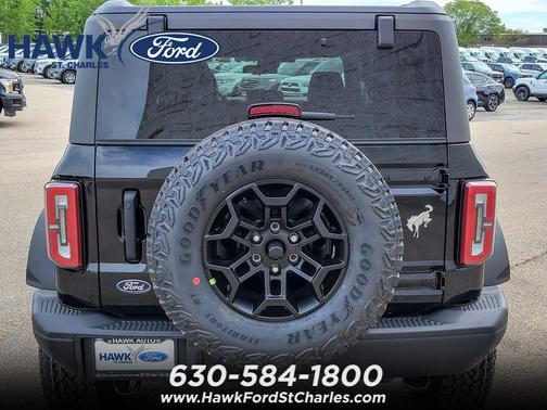 Shadow Black 2026 Ford Bronco Badlands