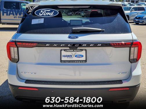 Space White Metallic 2026 Ford Explorer Active