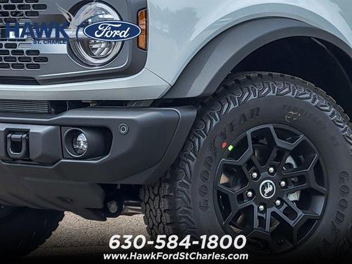 Avalanche Gray 2026 Ford Bronco Badlands
