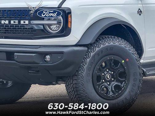 Oxford White 2026 Ford Bronco Outer Banks
