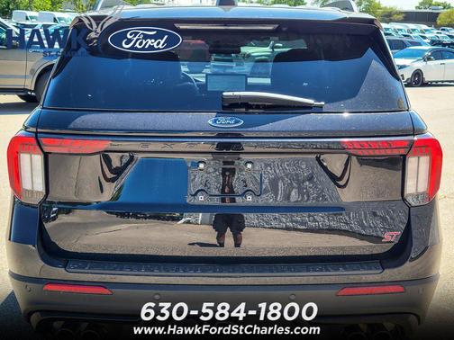 Agate Black Metallic 2026 Ford Explorer ST