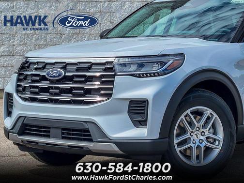 Space White Metallic 2026 Ford Explorer Active