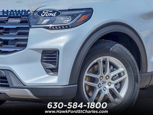 Space White Metallic 2026 Ford Explorer Active