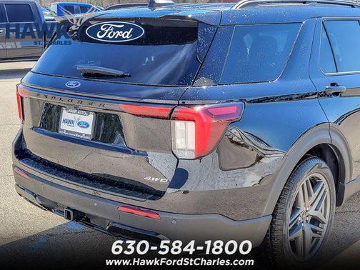 Agate Black Metallic 2026 Ford Explorer ST-Line