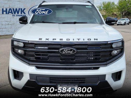 Star White Metallic Tri-Coat 2026 Ford Expedition Platinum