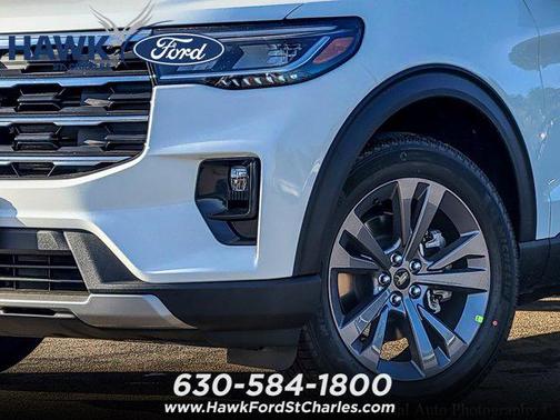 Star White Metallic Tri-Coat 2026 Ford Explorer Active