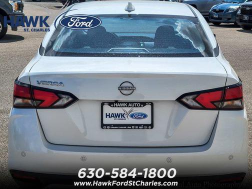Aspen White Tricoat 2025 Nissan Versa 1.6 SV