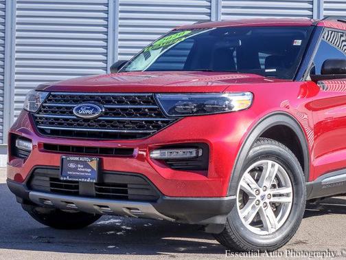 Rapid Red Metallic Tinted Clearcoat 2020 Ford Explorer XLT
