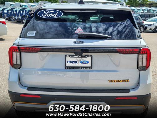 Space White Metallic 2026 Ford Explorer Tremor