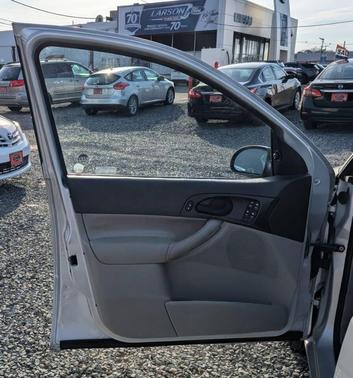 Silver 2007 Ford Focus ZX4 S