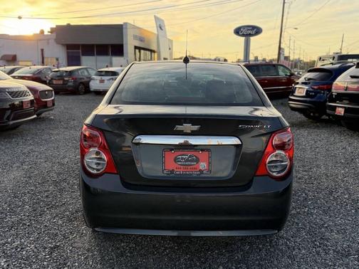 2016 Chevrolet Sonic LT