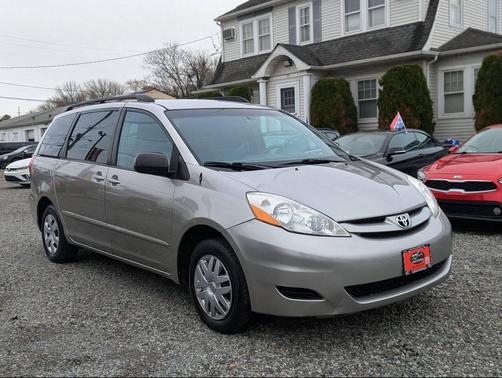 2006 Toyota Sienna LE