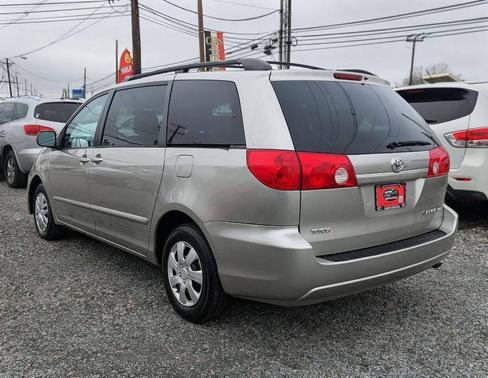 2006 Toyota Sienna LE