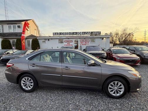 2016 Toyota Camry XSE