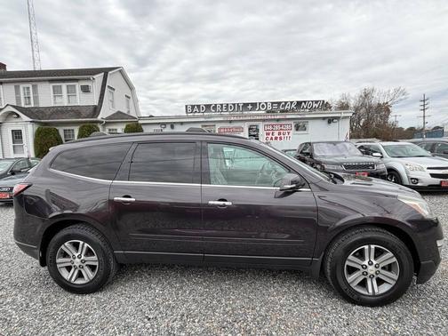 Sable Metallic 2015 Chevrolet Traverse 2LT