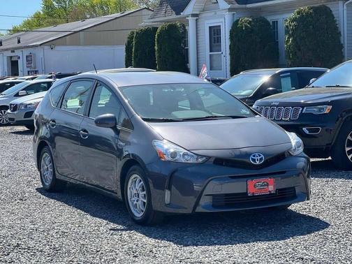 Magnetic Gray Metallic 2015 Toyota Prius v Four