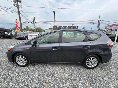 Magnetic Gray Metallic 2015 Toyota Prius v Four