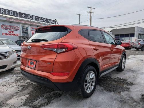 2017 Hyundai TUCSON SE