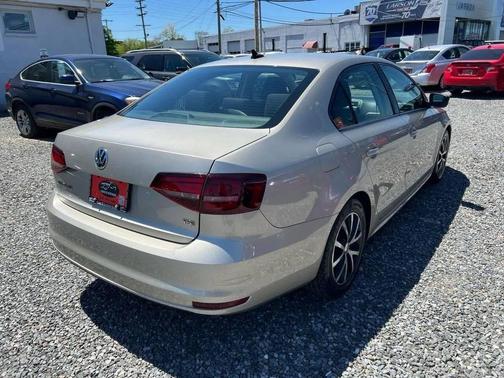 Tan 2016 Volkswagen Jetta 1.4T SE
