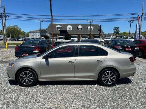 Tan 2016 Volkswagen Jetta 1.4T SE