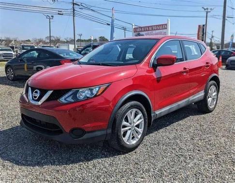 Palatial Ruby 2018 Nissan Rogue Sport S