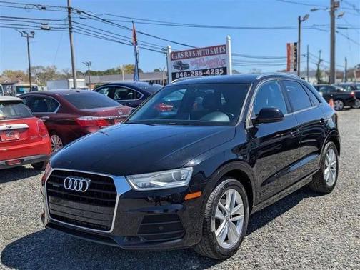 Black 2017 Audi Q3 2.0T Premium