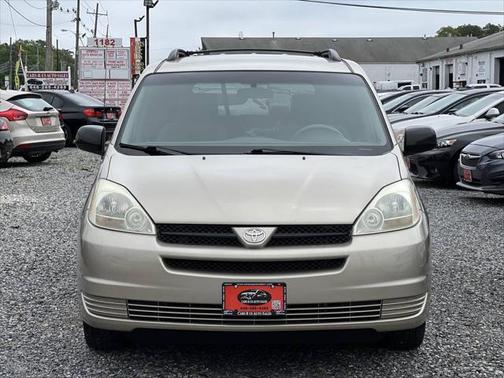 2004 Toyota Sienna LE