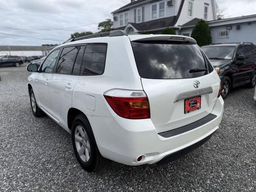 2010 Toyota Highlander SE