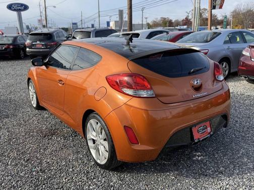 2012 Hyundai Veloster Base