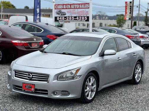 Brilliant Silver Metallic 2014 Nissan Maxima SV