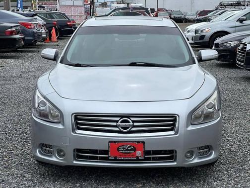 Brilliant Silver Metallic 2014 Nissan Maxima SV