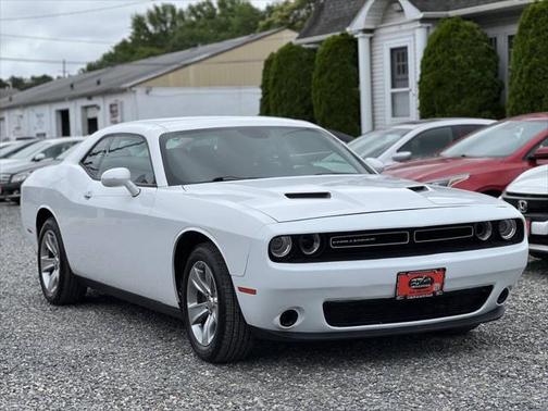 2015 Dodge Challenger SXT