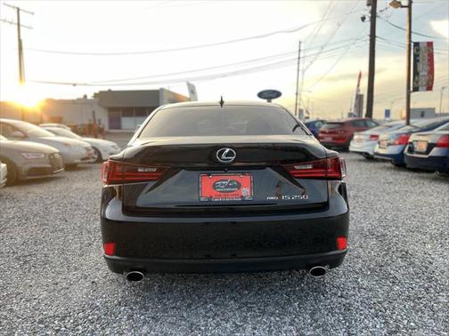 2015 Lexus IS 250 Crafted Line