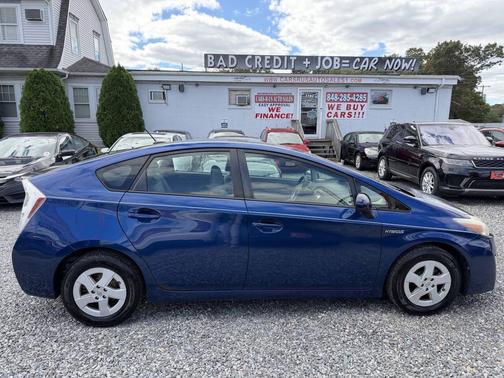 2010 Toyota Prius III