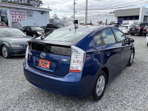 2010 Toyota Prius III