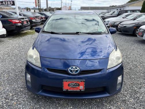 2010 Toyota Prius III