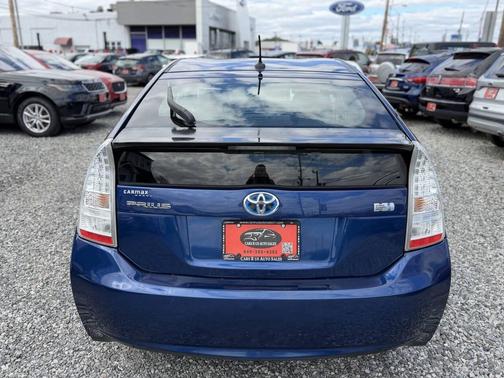 2010 Toyota Prius III