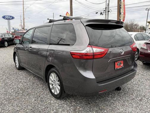 2016 Toyota Sienna XLE Premium