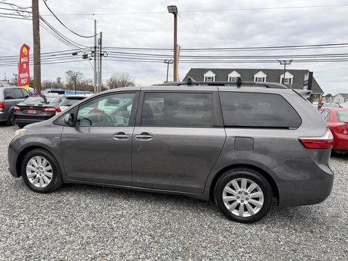 2016 Toyota Sienna XLE Premium