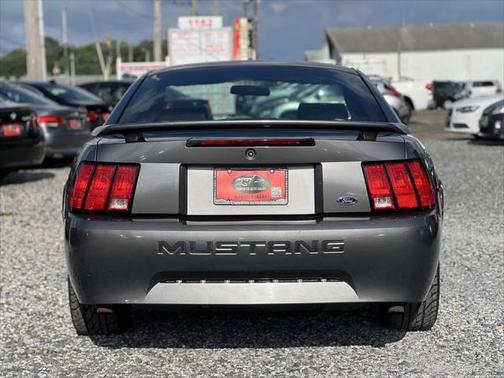 2004 Ford Mustang Base