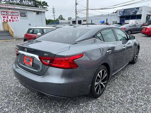 Gray 2017 Nissan Maxima SV (2017.5) Sedan 4D