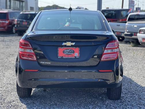2017 Chevrolet Sonic LS