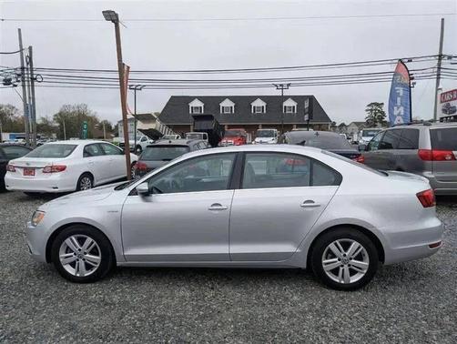 Platinum Gray Metallic 2014 Volkswagen Jetta Hybrid SEL