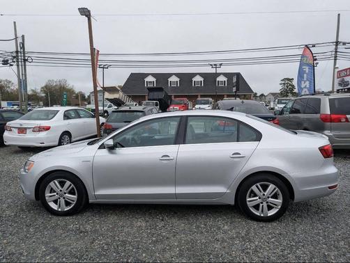 Platinum Gray Metallic 2014 Volkswagen Jetta Hybrid SEL