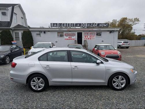 Platinum Gray Metallic 2014 Volkswagen Jetta Hybrid SEL