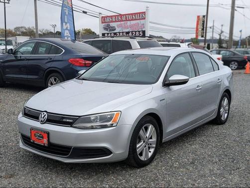 Platinum Gray Metallic 2014 Volkswagen Jetta Hybrid SEL