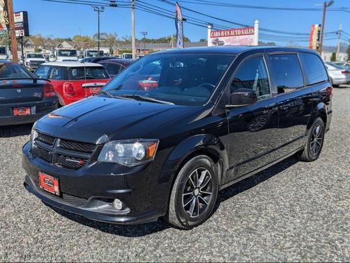 Black Onyx Crystal Pearlcoat 2018 Dodge Grand Caravan SE