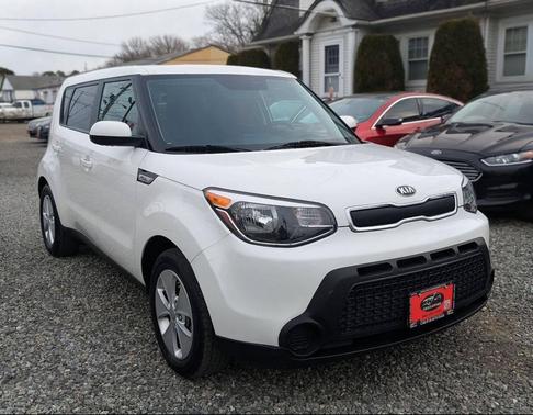 2016 Kia Soul Base