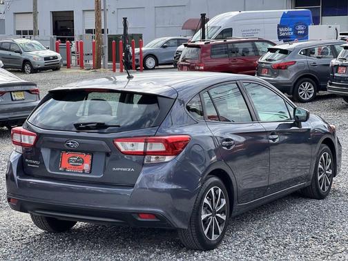 2017 Subaru Impreza 2.0i