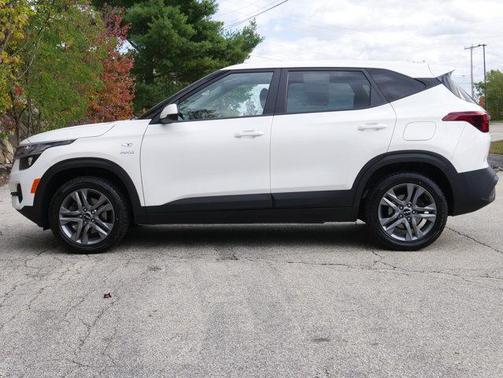 2022 Kia Seltos LX